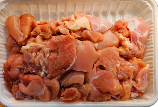 Hàndcut Chicken Thigh w. Bone - Per lb
